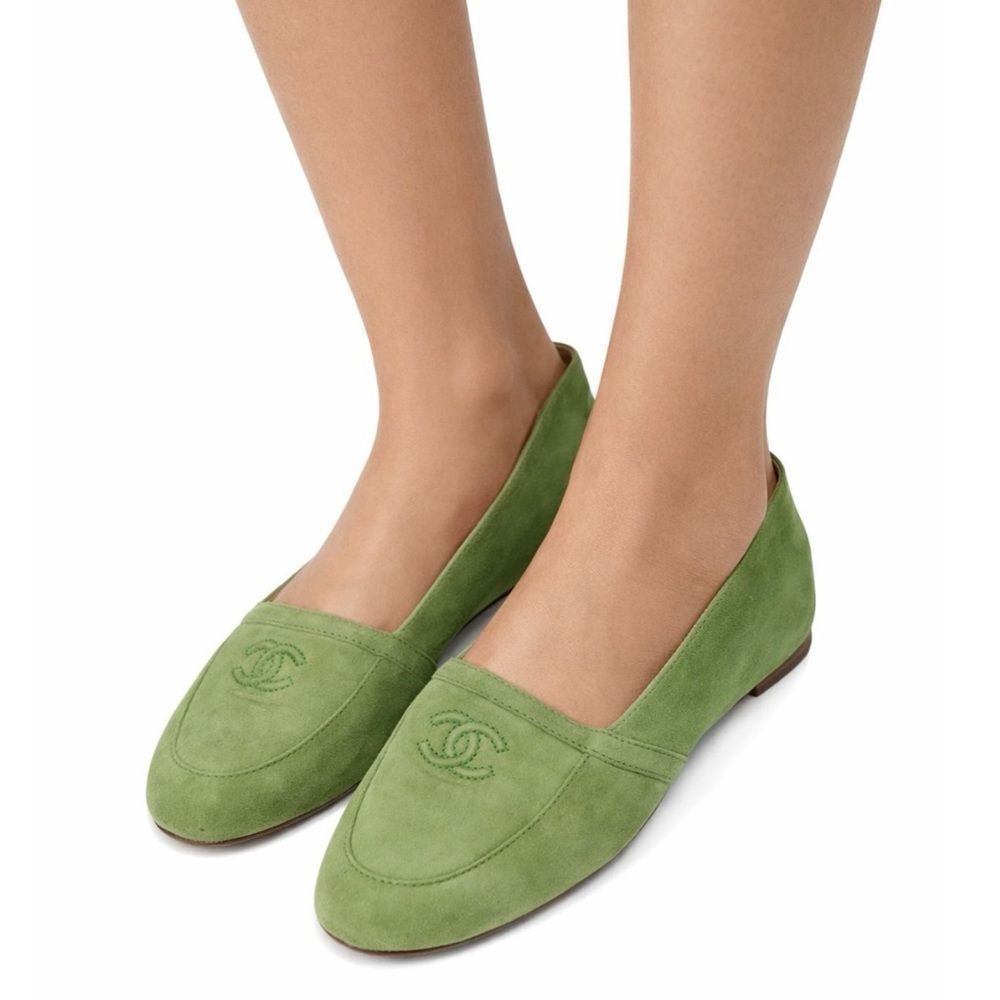 NEW CHANEL CC Logo Green Suede Loafers IT37.5